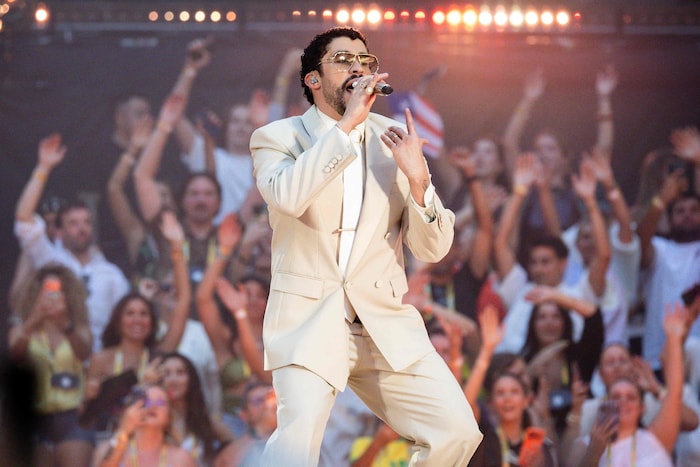 Bad Bunny bei einem Konzert in Marseille
