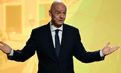 FIFA-Boss Gianni Infantino ist mit seinen umstrittenen Plänen gescheitert. Nun wird sein ...