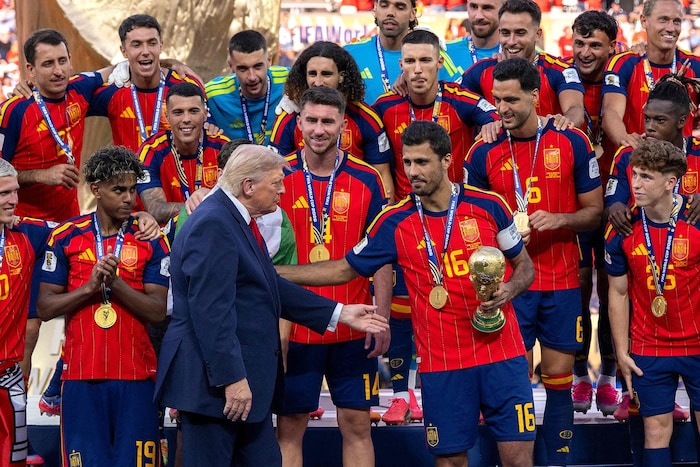 Die spanischen Weltmeister verabschiedeten Trump nachhaltig.
