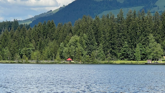 Im Schwarzsee bei Kitzbühel (Archivbild) wurde die Leiche entdeckt.
