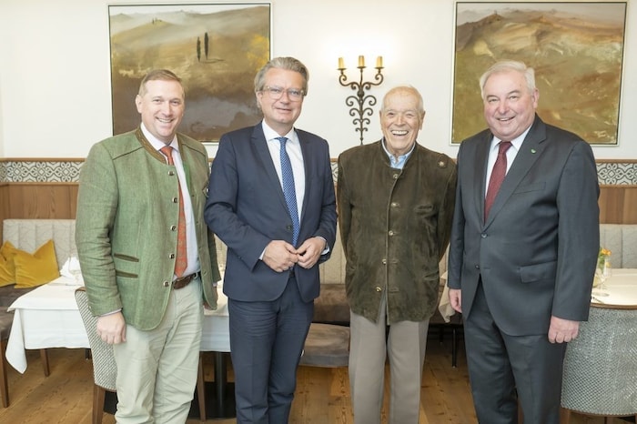 Von links: Günther Ruprecht (ÖAAB) und die ehemaligen Landeshauptleute Christopher Drexler und ...