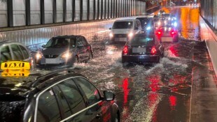 Am Sonntagabend forderten starke Gewitter die Feuerwehren in Salzburg.