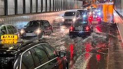 Am Sonntagabend forderten starke Gewitter die Feuerwehren in Salzburg.