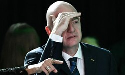 FIFA-Präsident Gianni Infantino sieht sich einer mächtigen Allianz gegenüber! 
