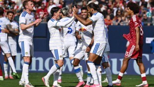 Ifeanyi Ndukwe (re.) und Co. mussten sich Leeds United geschlagen geben.