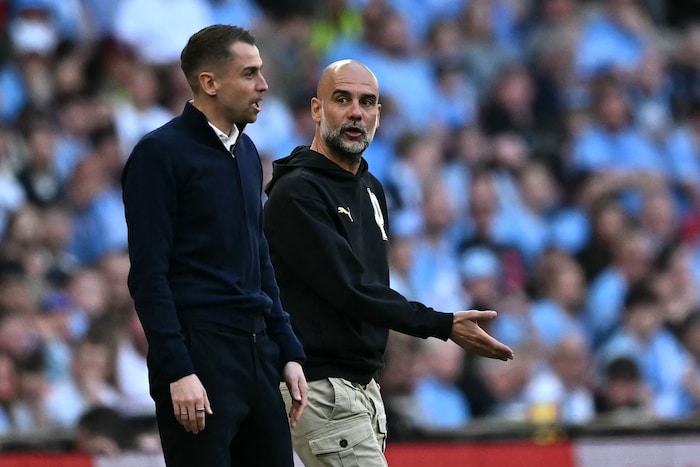 Tonda Eckert (li.) und Pep Guardiola