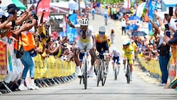 Im steilen Zielsprint der dritten Etappe setzte sich der Franzose Damien Urciel knapp vor „Team ...