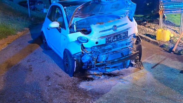 Der Fiat wurde bei dem Unfall zerstört.