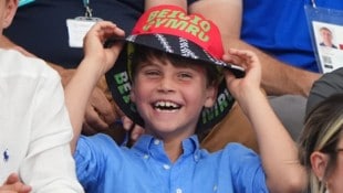 Prinz Louis unterhielt sich bei den „Commonwealth Games“ in Glasgow sichtlich gut. Im Bild ...