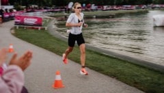 Hanna Röser startet erfolgreich als Triathletin durch.