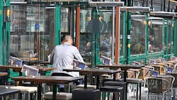 Vor allem zu Mittag bleiben vielerorts die Schanigärten leer. Den Gästen ist es zu heiß. ...