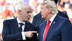 FIFA-Boss Gianni Infantino (links) sucht offenbar die Hilfe von US-Präsident Donald Trump. 