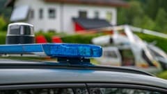 Im Bundesland Salzburg wurden am Montagnachmittag fünf Menschen bei einem Verkehrsunfall ...