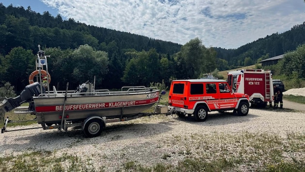 Die Berufsfeuerwehr Klagenfurt wurde zu einem Taucheinsatz nach St.Paul im Lavanttal alarmiert.