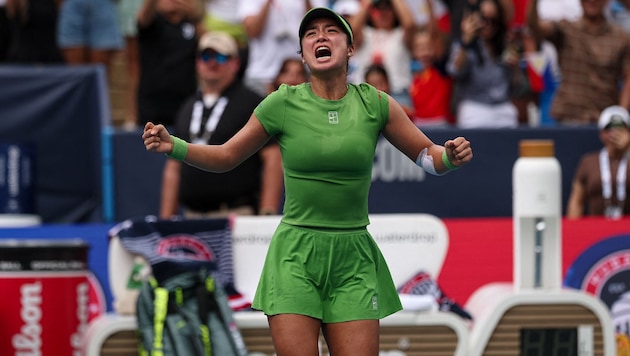 Alexandra Eala bezwang Jessica Pegula in drei Sätzen.