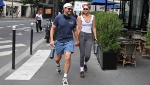 Kurz zuvor wurden Bradley Cooper und Gigi Hadid mit Eheringen gesichtet – nach dem gemeinsamen ...