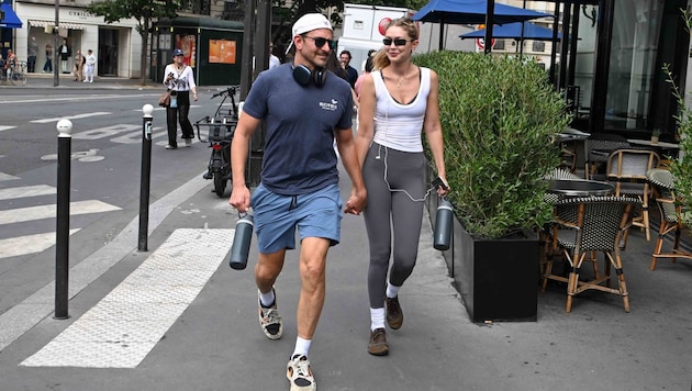 Kurz zuvor wurden Bradley Cooper und Gigi Hadid mit Eheringen gesichtet – nach dem gemeinsamen ...