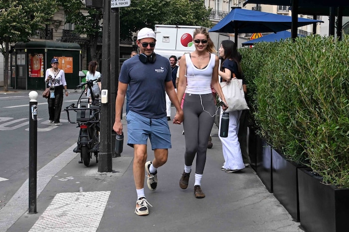 Sowohl Hadid als auch Cooper bringen Kinder aus früheren Beziehungen mit in die ...