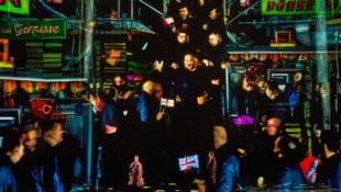 „Die Götterdämmerung“ brachte Erlösung vom Jubiläums-KI-„Ring“.