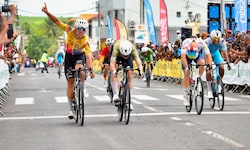 Tobias Nolde (l.) jubelte in der Karibik über den ersten Tagessieg für die Ländle-Equipe.