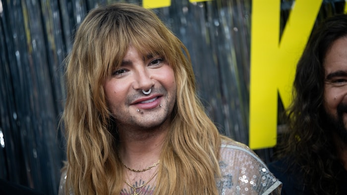 Vor allem Bill Kaulitz ärgerte sich über die vergessenen Koffer. Seine Outfits, die in den ...