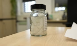 Die Gauner hatten 100 Gramm Amphetamin im Gefrierfach versteckt (Symbolbild)