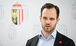 NEOS-Frontmann Felix Eypeltauer will die Nummer 1 in seiner Partei bleiben. 