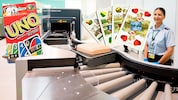 Leser melden der „Krone“, dass harmlose Spielkarten Extrakontrollen am Flughafen auslösen.