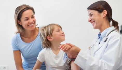 Multiple Sklerose kann auch bei Kindern und Jugendlichen auftreten. Eine frühe Diagnose ist ...