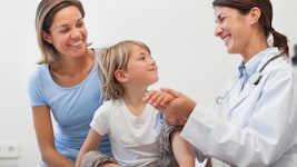 Multiple Sklerose kann auch bei Kindern und Jugendlichen auftreten. Eine frühe Diagnose ist ...