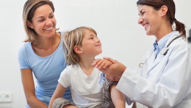 Multiple Sklerose kann auch bei Kindern und Jugendlichen auftreten. Eine frühe Diagnose ist ...