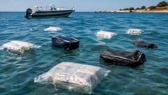 Tausende Euro wurden ins Meer geworfen.