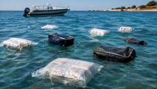 Tausende Euro wurden ins Meer geworfen.