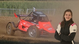 Sophie Scheuchenpflug gab im Erwachsenenbuggy Vollgas.