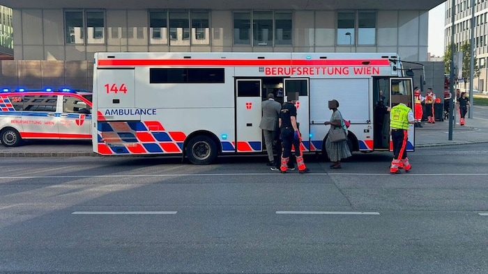 Drei Verletzte mussten von der Berufsrettung versorgt werden.