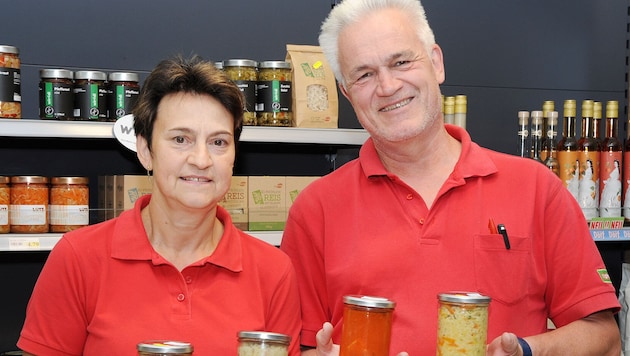 Markus und Ulrike Mayr bieten Glas um Glas Genuss an.