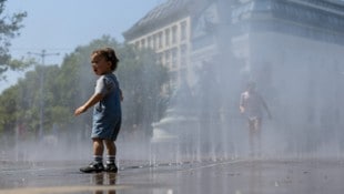 Über 40 Grad hatte es auch am Dienstag in manchen Teilen Österreichs  – auch am Wiener ...