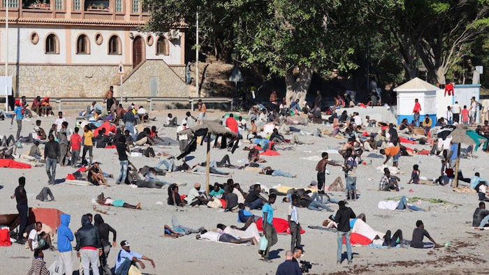 Tausende Migranten befinden sich nach dem Anstrum noch immer auf Ceuta – besonders viele Junge.