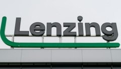 Die Lenzing mit Sitz in der gleichnamigen Gemeinde in OÖ produziert Fasern.