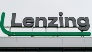 Die Lenzing mit Sitz in der gleichnamigen Gemeinde in OÖ produziert Fasern.