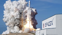 SpaceX ist aktuell von der Billionen-Umsatzmarke meilenweit entfernt.