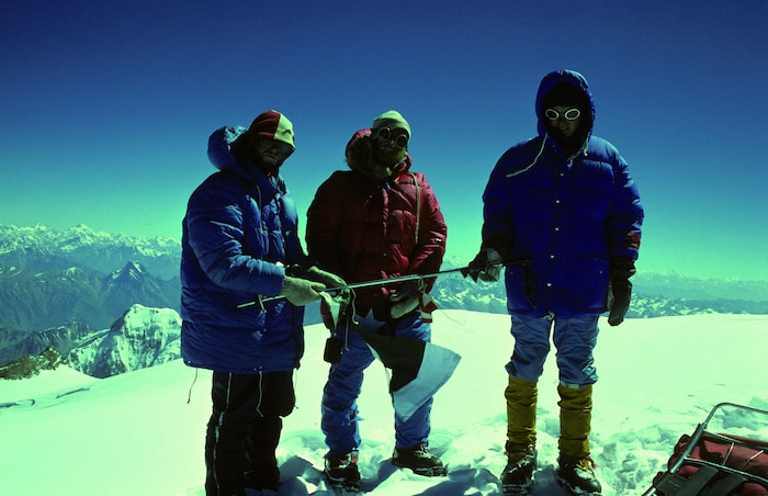 Hilmar Sturm, Hanns Schell und Sigi Gimpel am Gipfel. Das Foto machte Robert Schauer.