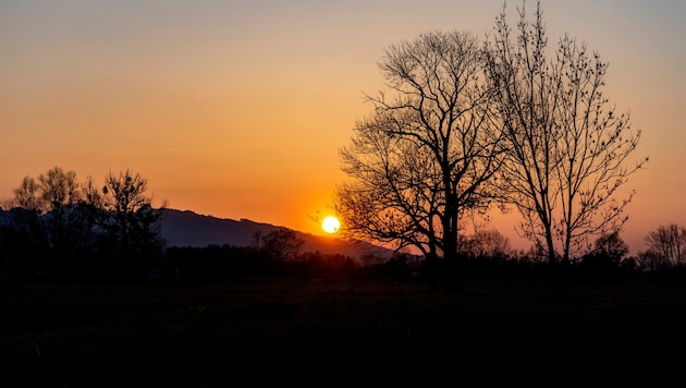 Nach einem sonnigen Tag erwartet uns eine klare Nacht.