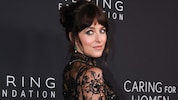 Dakota Johnson und Musiker Role Model (bürgerlich Tucker Pillsbury) stehen aktuell im ...