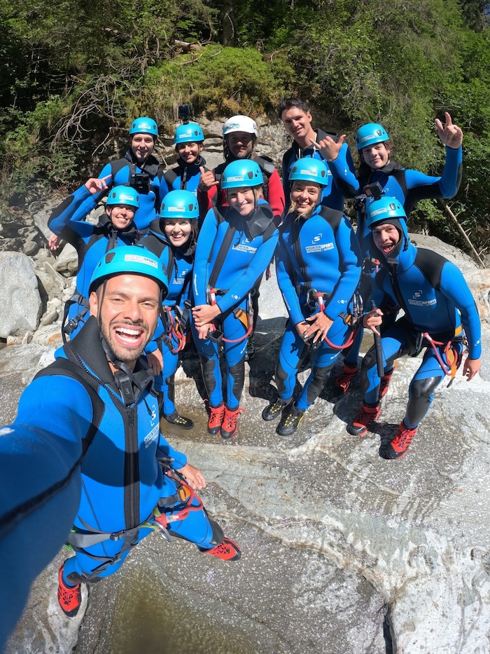 Ein Gruppenfoto beim Canyoning in Mayrhofen durfte natürlich nicht fehlen, gepostet von ...