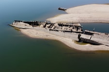 Die Donau – hier eine Aufnahme aus Serbien – hat historisch niedrige Pegelstände erreicht. Die ...