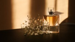 Je nach Jahreszeit entfalten Parfums ihre Duftnoten unterschiedlich – deshalb lohnt es sich, den ...