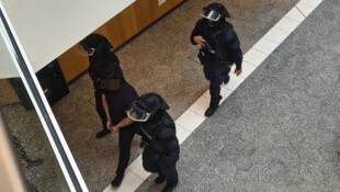 Hier wird der nun rechtskräftig verurteilte Afghane wieder ins Gefängnis gebracht.