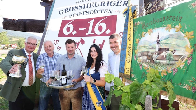 Pfaffstätten schenkt aus: Ein „Prosit“ auf die Gemütlichkeit.
