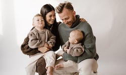 Huber-Rieder mit seiner Jana und den Kindern Levi und Ylvi.